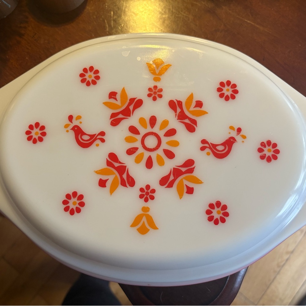 Vintage ‘Friendship’ Pattern Pyrex Dish